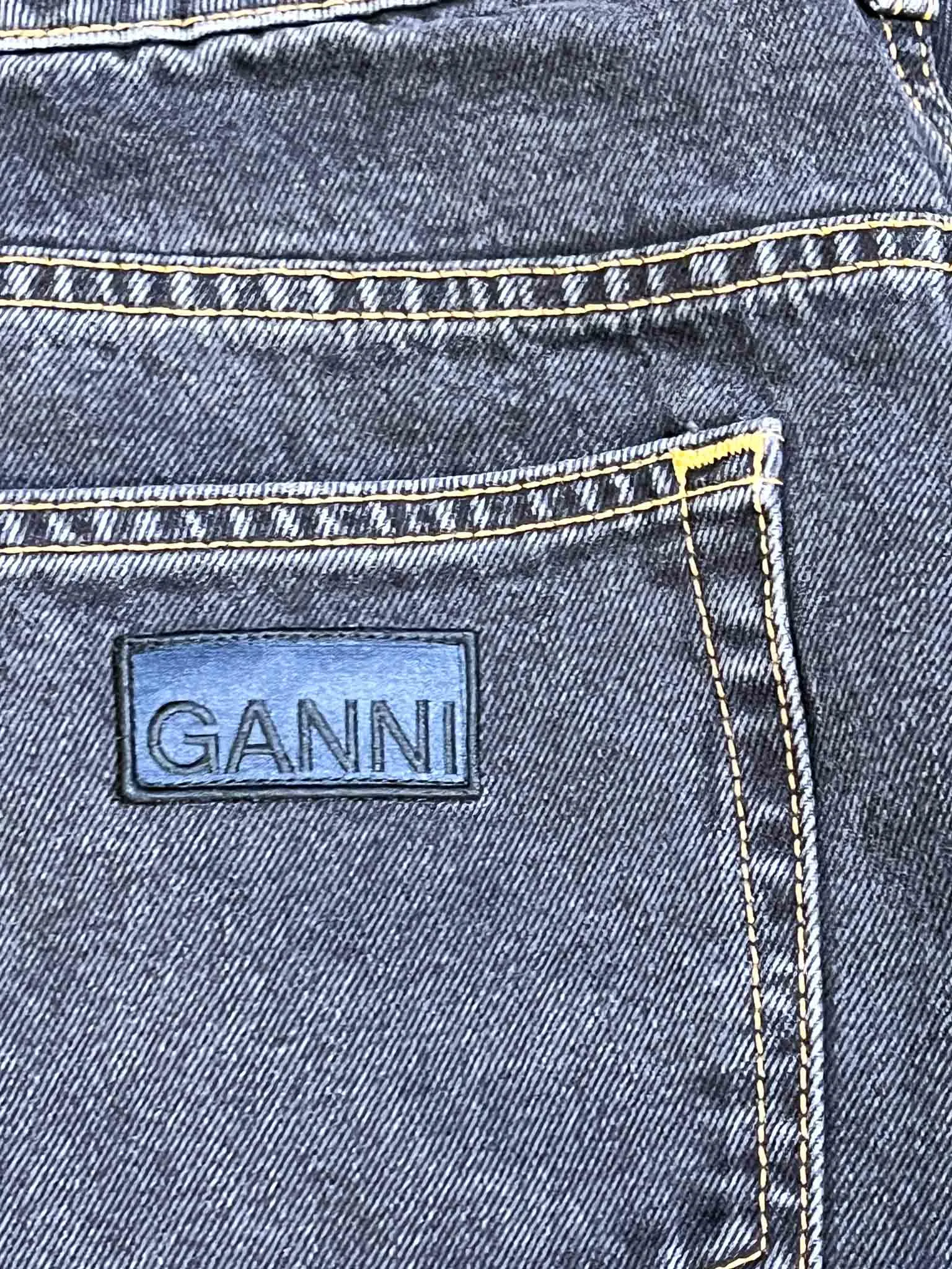 Size 26 | Ganni Angi Jeans