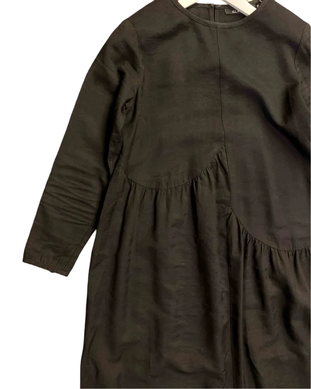 Size XS | Alpha60 Scalloped Ruffle Midi Dress